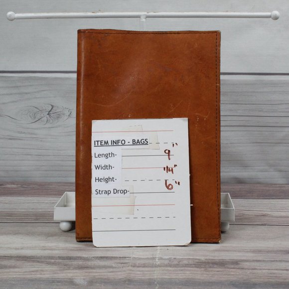 *Vintage Brown Leather 9-Inch Bi-Fold Wallet - Picture 9 of 9